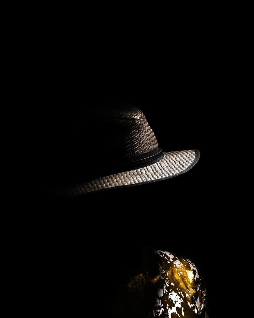 papadopavlos street photography. Hat and shadows